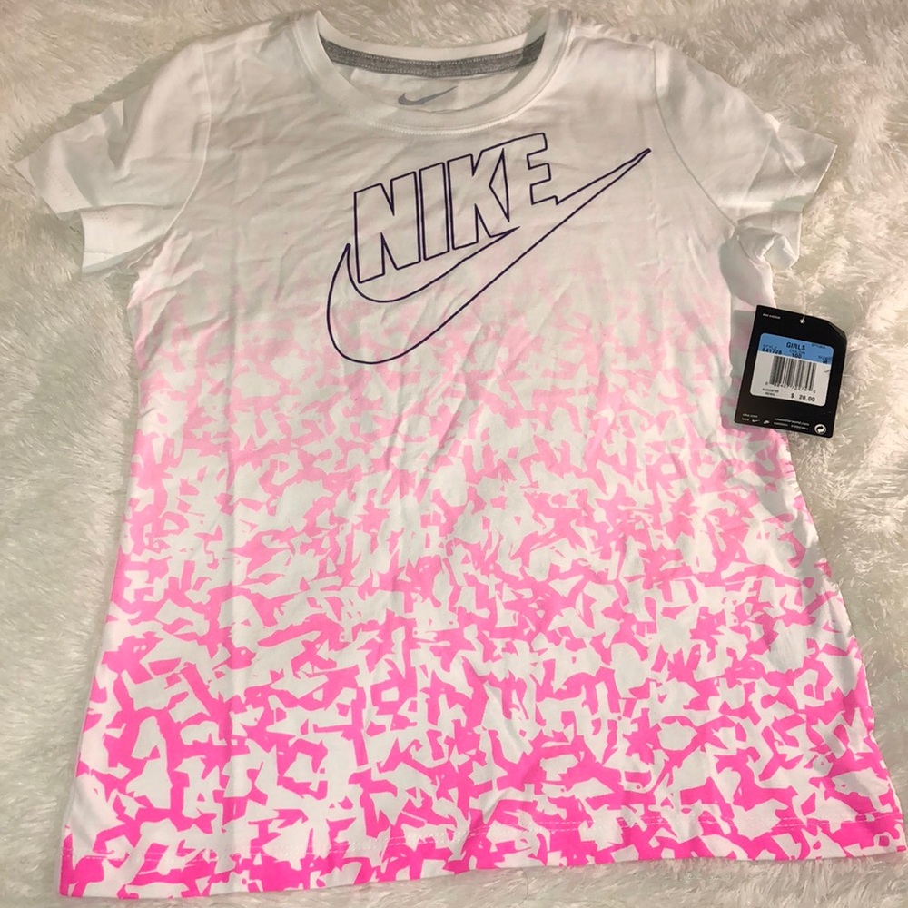 Girls Nike Tee shirt